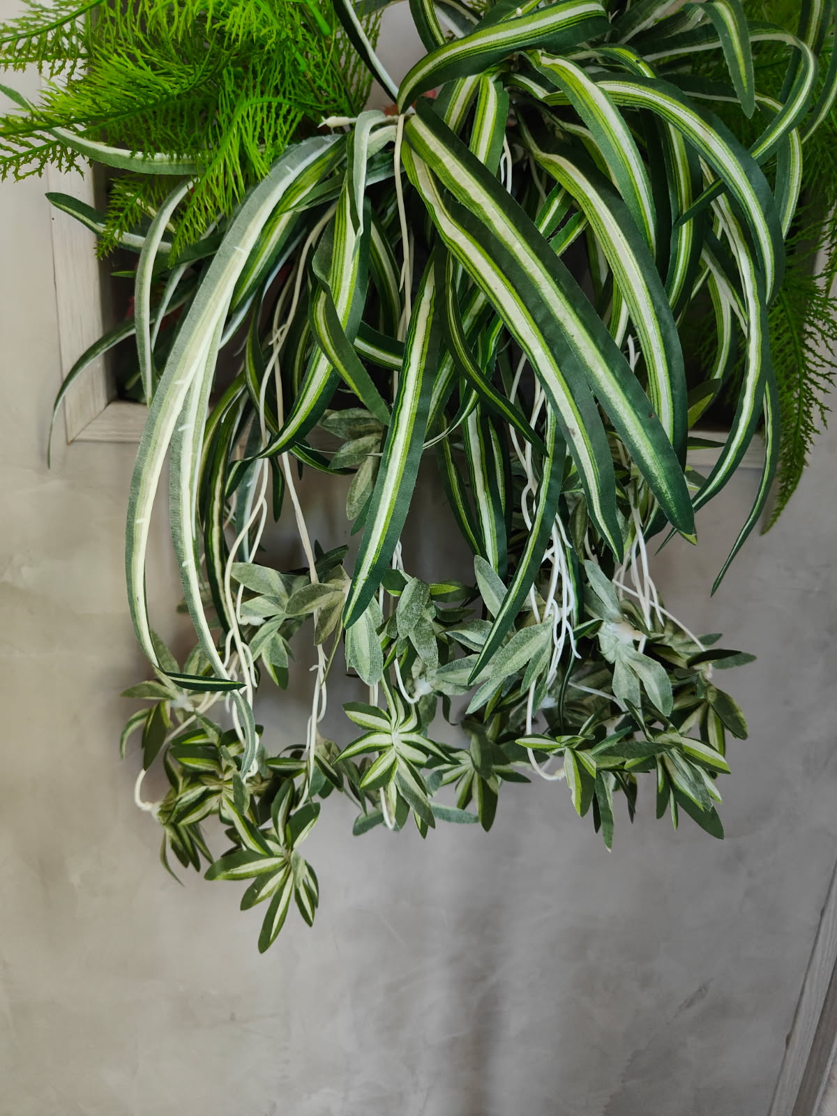 PLANTE ARTIFICIELLE CHLOROPHYTUM